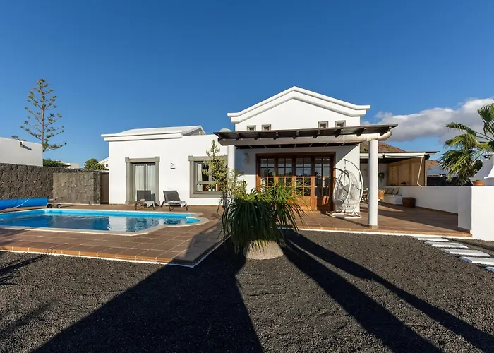Mo Luxury Heated Pool Villa