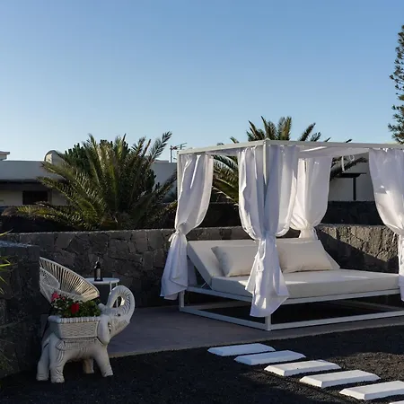 Mo Luxury Heated Pool Villa *